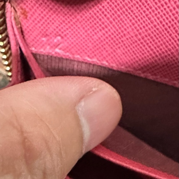 PRADA ❤️🌟BOW LEATHER WALLET ⭐️ - Picture 7 of 8